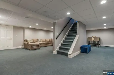 217 Navajo Drive Wyckoff NJ 07481