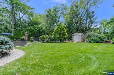 217 Navajo Drive Wyckoff NJ 07481