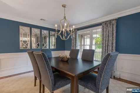 217 Navajo Drive Wyckoff NJ 07481