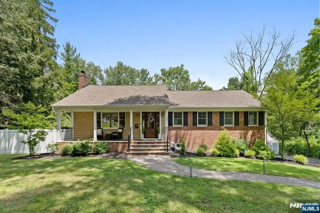 425 Clinton Avenue Wyckoff NJ 07481