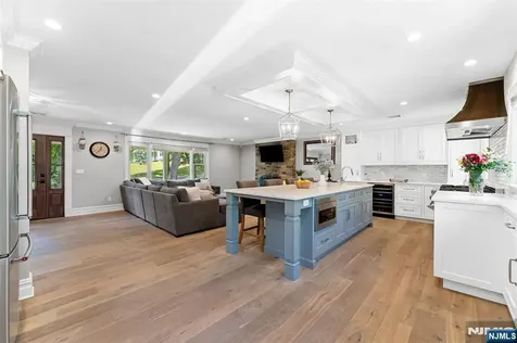 425 Clinton Avenue Wyckoff NJ 07481