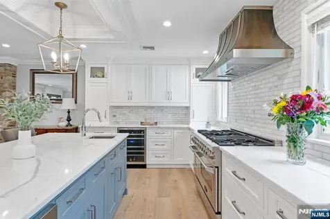 425 Clinton Avenue Wyckoff NJ 07481