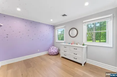 425 Clinton Avenue Wyckoff NJ 07481