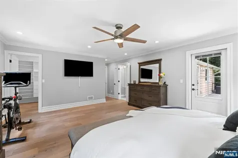 425 Clinton Avenue Wyckoff NJ 07481