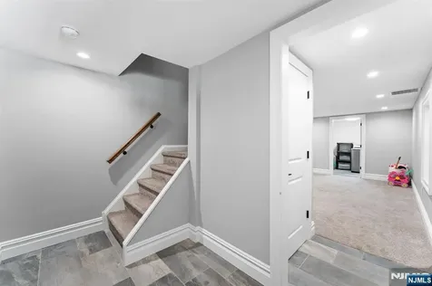 425 Clinton Avenue Wyckoff NJ 07481
