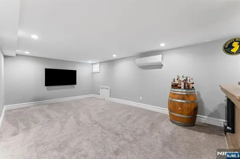 425 Clinton Avenue Wyckoff NJ 07481