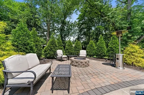425 Clinton Avenue Wyckoff NJ 07481