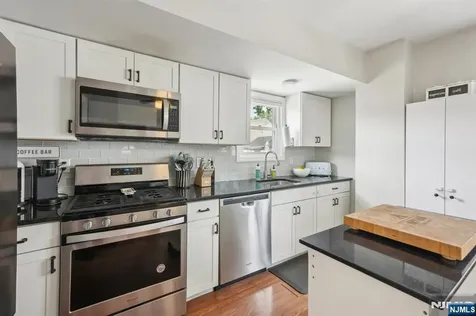 862 Lafayette Avenue Extension Hawthorne NJ 07506