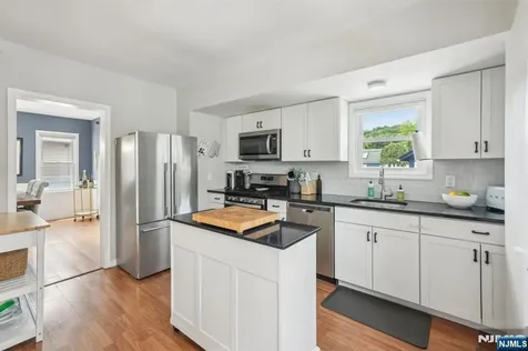 862 Lafayette Avenue Extension Hawthorne NJ 07506
