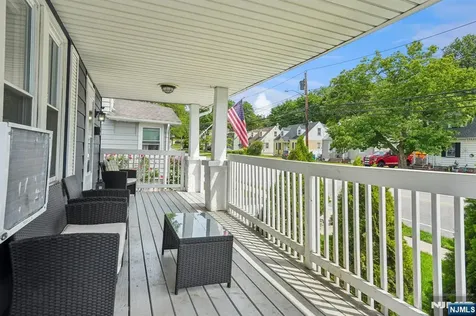 862 Lafayette Avenue Extension Hawthorne NJ 07506