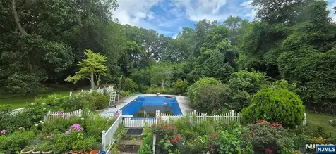 10 Paris Avenue Rockleigh NJ 07647
