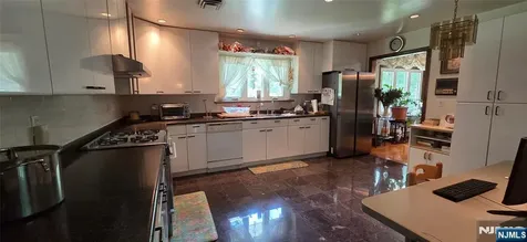 10 Paris Avenue Rockleigh NJ 07647
