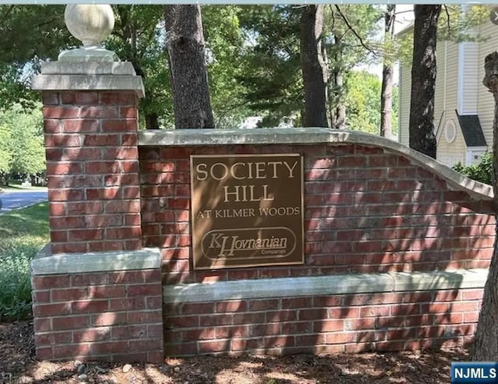 530 Holly Court Mahwah NJ 07430