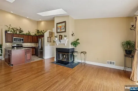 530 Holly Court Mahwah NJ 07430
