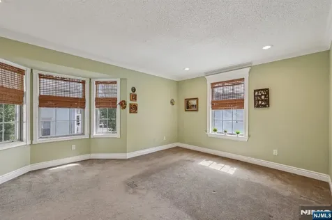 530 Holly Court Mahwah NJ 07430