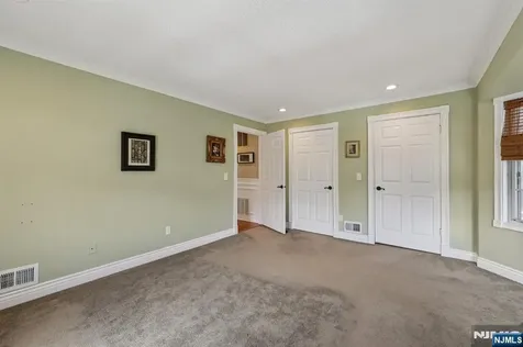 530 Holly Court Mahwah NJ 07430