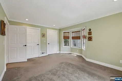 530 Holly Court Mahwah NJ 07430
