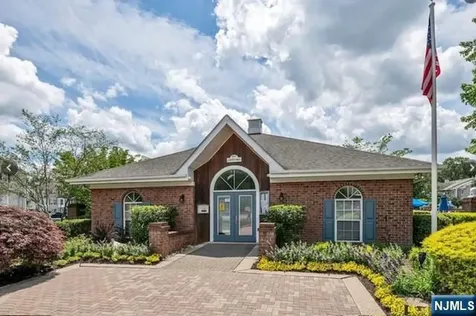 530 Holly Court Mahwah NJ 07430