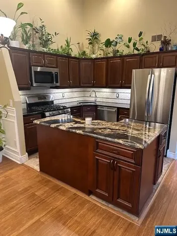 530 Holly Court Mahwah NJ 07430