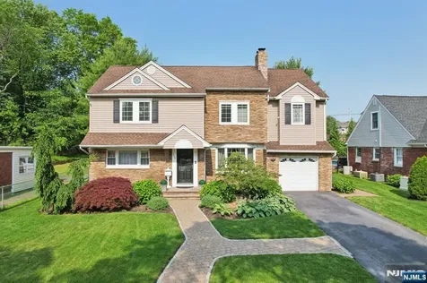 111 Thornbury Avenue Glen Rock NJ 07452