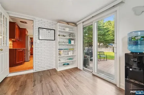 111 Thornbury Avenue Glen Rock NJ 07452