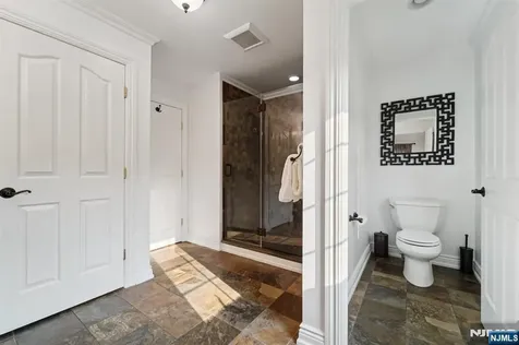 111 Thornbury Avenue Glen Rock NJ 07452