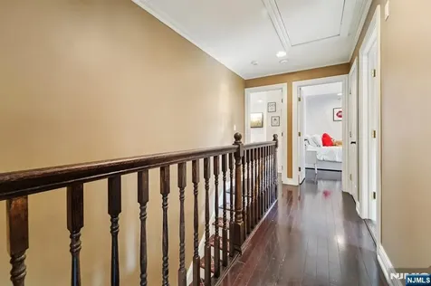 111 Thornbury Avenue Glen Rock NJ 07452