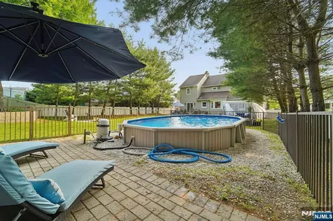 111 Thornbury Avenue Glen Rock NJ 07452