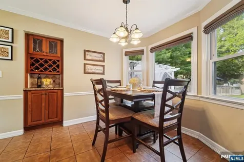 111 Thornbury Avenue Glen Rock NJ 07452