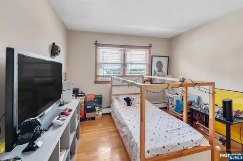 25 Poplar Avenue Little Ferry NJ 07643