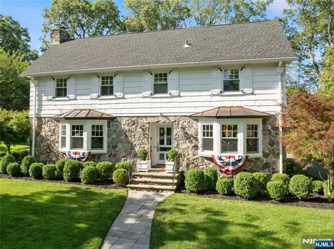 221 Avondale Road Ridgewood NJ 07450