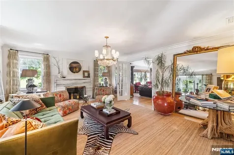 221 Avondale Road Ridgewood NJ 07450