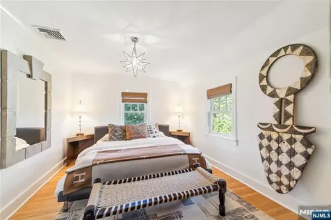 221 Avondale Road Ridgewood NJ 07450