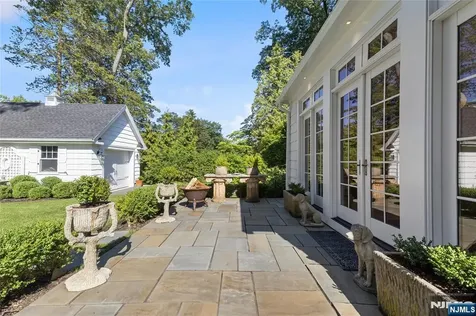 221 Avondale Road Ridgewood NJ 07450