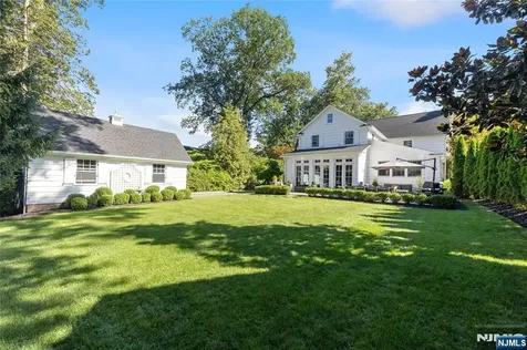 221 Avondale Road Ridgewood NJ 07450