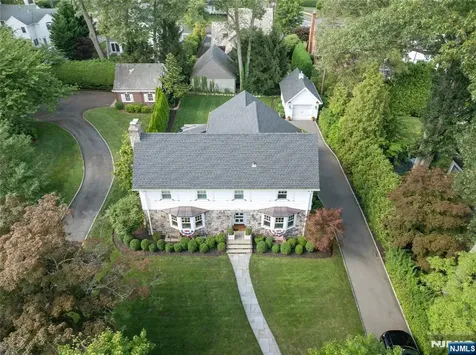 221 Avondale Road Ridgewood NJ 07450