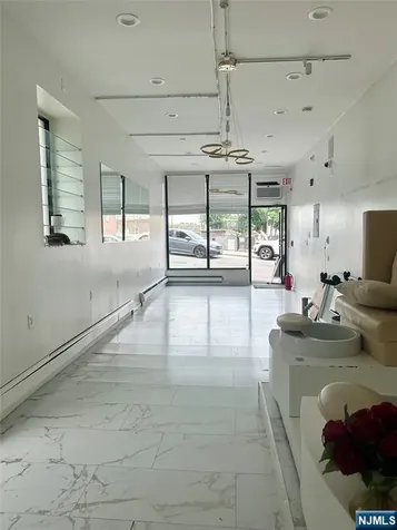 10 Hilliard Avenue Edgewater NJ 07020