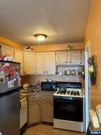 285 Aycrigg Avenue Passaic NJ 07055