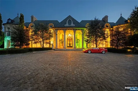 31 Rio Vista Drive Alpine NJ 07620