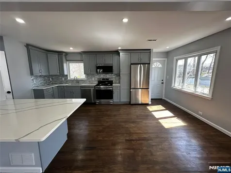 38 Telford Street East Orange NJ 07018