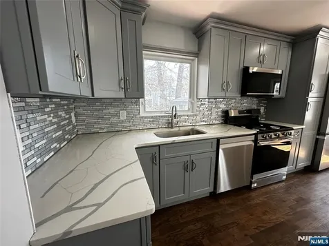 38 Telford Street East Orange NJ 07018