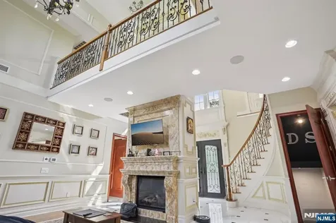 100 Johnson Court Closter NJ 07624