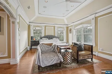 100 Johnson Court Closter NJ 07624