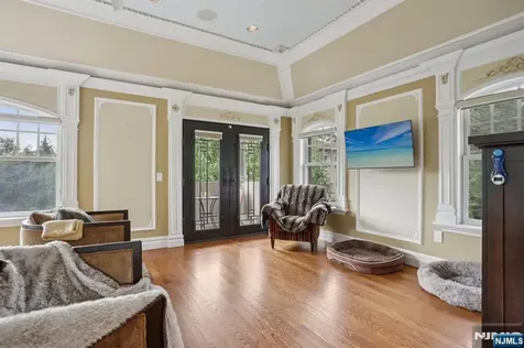 100 Johnson Court Closter NJ 07624