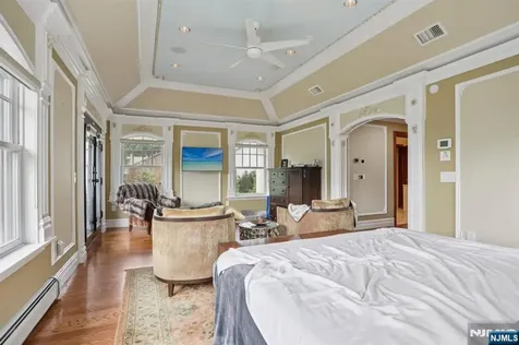 100 Johnson Court Closter NJ 07624