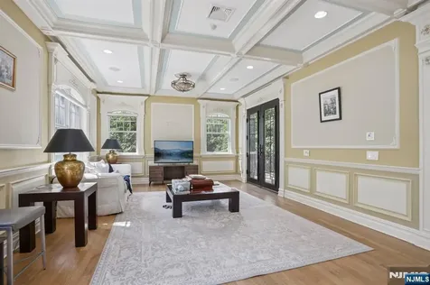 100 Johnson Court Closter NJ 07624