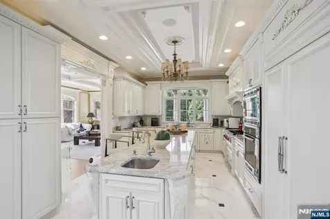 100 Johnson Court Closter NJ 07624