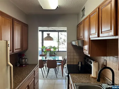 555 Gorge Road Cliffside Park NJ 07010