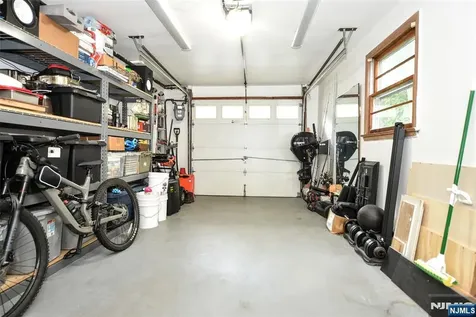 28 Malcolm Street Waldwick NJ 07463