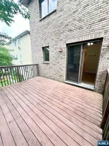 445 7th Street Palisades Park NJ 07650